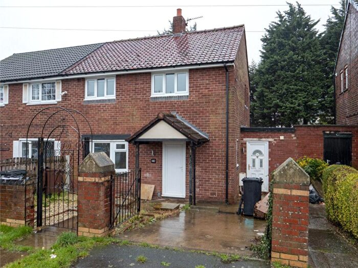 3 Bedroom Semi Detached House To Rent In Lindhurst Road, Athersley North, Barnsley, S71