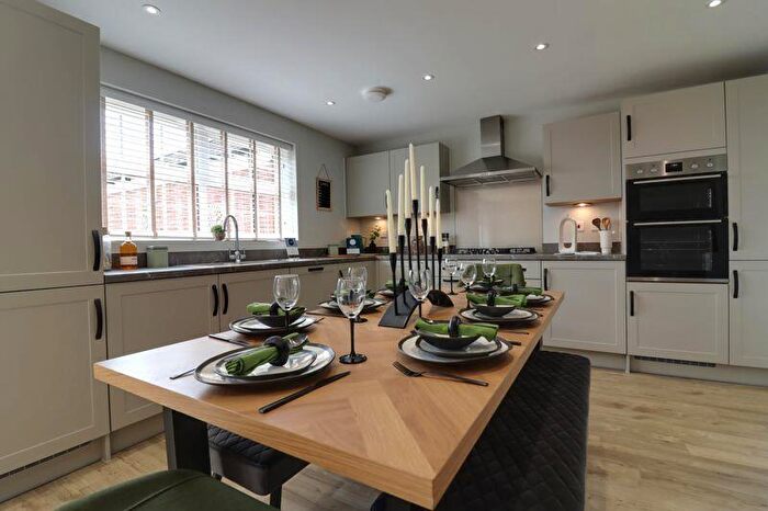 4 Bedroom Detached House For Sale In Meadowsweet Avenue, Beaconside, Stafford, ST16