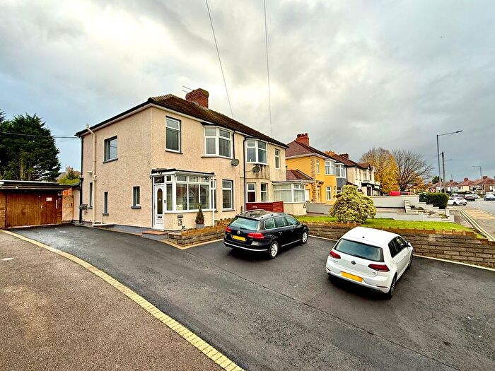 3 Bedroom Semi-Detached House For Sale In Glasllwch Crescent, Newport, NP10