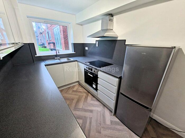 1 Bedroom Flat To Rent In Josephine Court, Reading, RG30