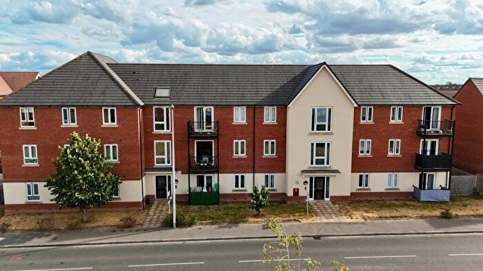 2 Bedroom Flat For Sale In Beke Avenue, Shinfield, RG2