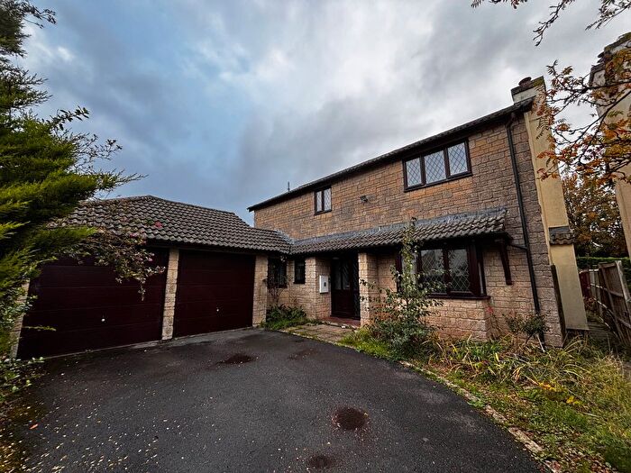 4 Bedroom Detached House To Rent In Glanville Drive, Bristol, BS39