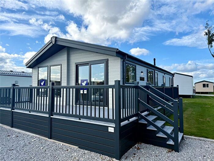 2 Bedroom Property For Sale In Atwick Road, Hornsea, East Riding Of Yorkshire, HU18