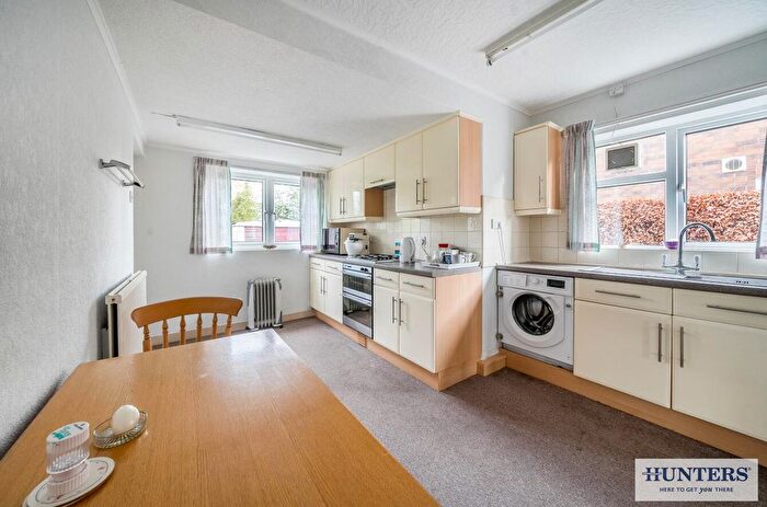 2 Bedroom Semi-Detached Bungalow For Sale In Courtneys, Selby, YO8