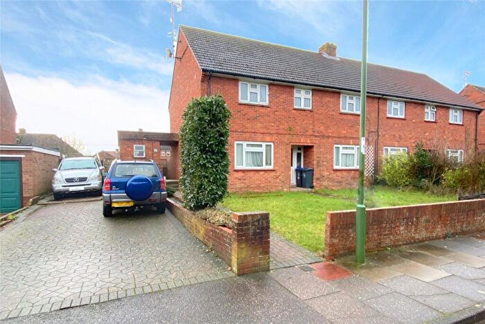 2 Bedroom Flat For Sale In Fetherston Road, Lancing, West Sussex, BN15
