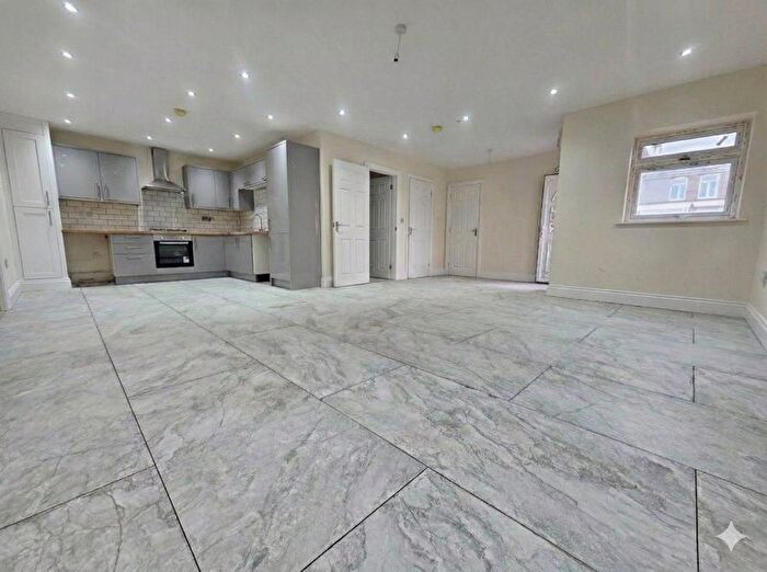 3 Bedroom Bungalow To Rent In Villiers Street, Willenhall, WV13