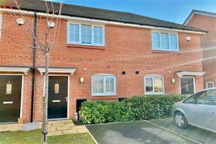 2 Bedroom House To Rent In Millbank, Oldham, OL8