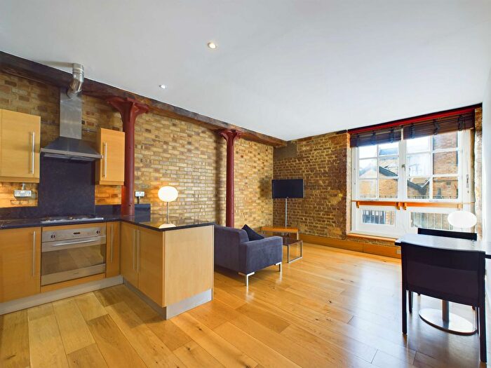 1 Bedroom Flat To Rent In Maltings Place, Tower Bridge Road, SE1