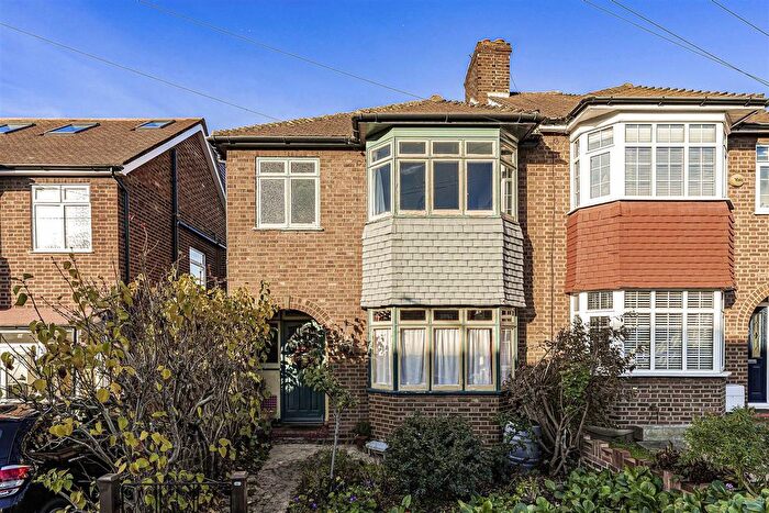 3 Bedroom Semi-Detached House For Sale In Longacre Road, Walthamstow, London, E17
