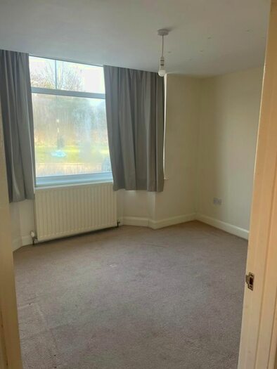 2 Bedroom Maisonette To Rent In Abbey Road, Coventry, CV3
