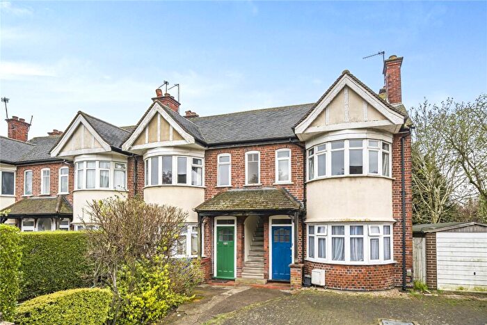 2 Bedroom Apartment To Rent In Christchurch Avenue, Harrow, HA3