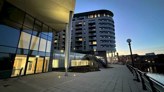 2 Bedroom Apartment To Rent In Tower C, Manchester Waters, Pomona Strand, Old Trafford, X1