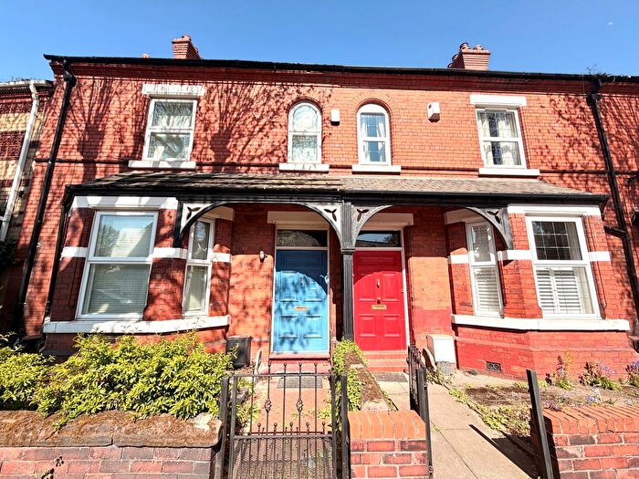 5 Bedroom Property To Rent In Wilderspool Causeway, Warrington, WA4