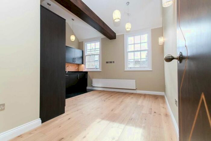 1 Bedroom Flat To Rent In Theberton Street, London, N1
