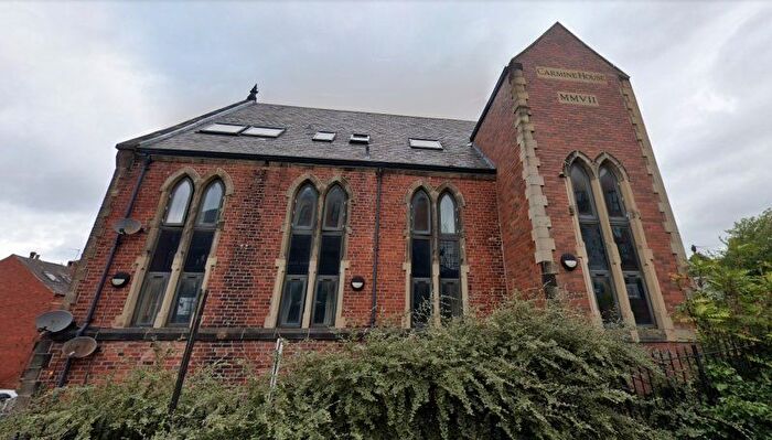 4 Bedroom Flat To Rent In Carmine House, Kirkstall, Leeds, LS5