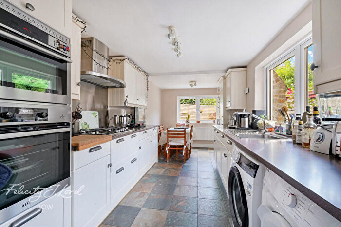 3 Bedroom Terraced House For Sale In Ellesmere Road, London, E3