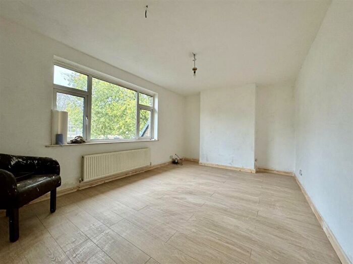 2 Bedroom Apartment To Rent In Northgate, Almondbury, HD5