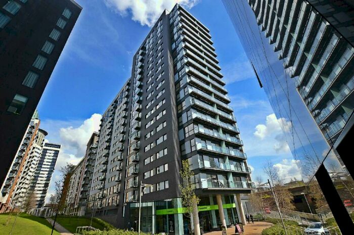 2 Bedroom Flat To Rent In Cypress Place, New Century Park, Green Quarter, Manchester, M4