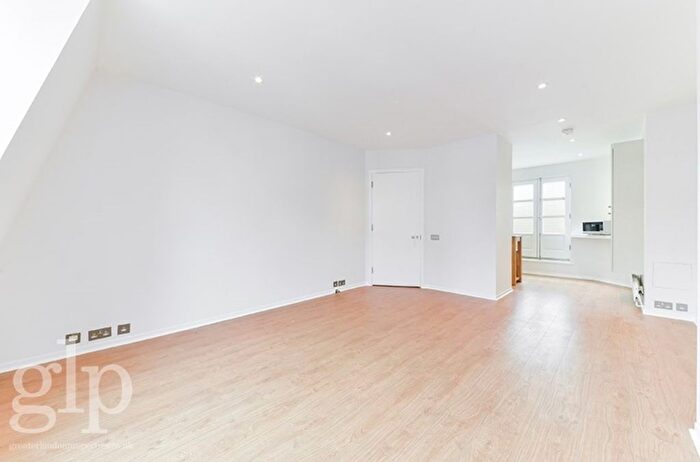 2 Bedroom Flat To Rent In Maddox Street, London, W1S