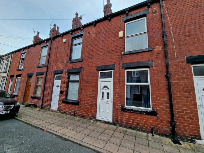 2 Bedroom Terraced House To Rent In Barden Place, Armley, Leeds, LS12