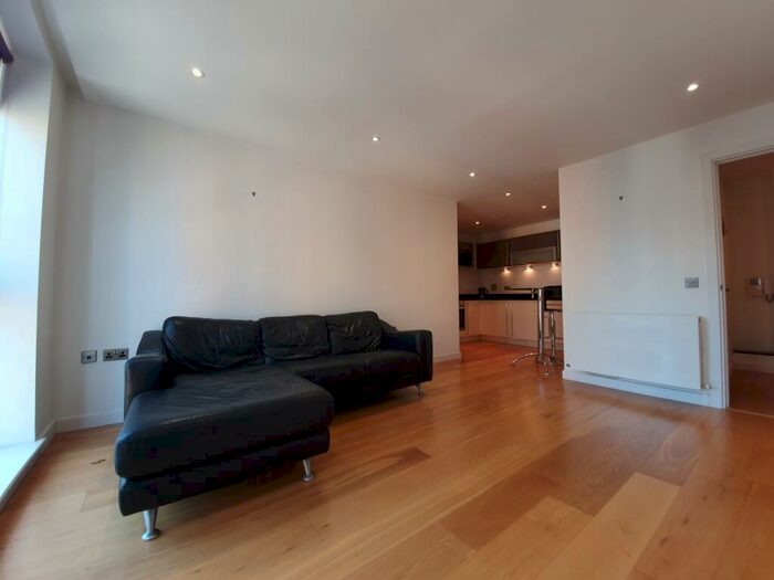 1 Bedroom Apartment To Rent In Watermans Place Wharf Approach Leeds, LS1