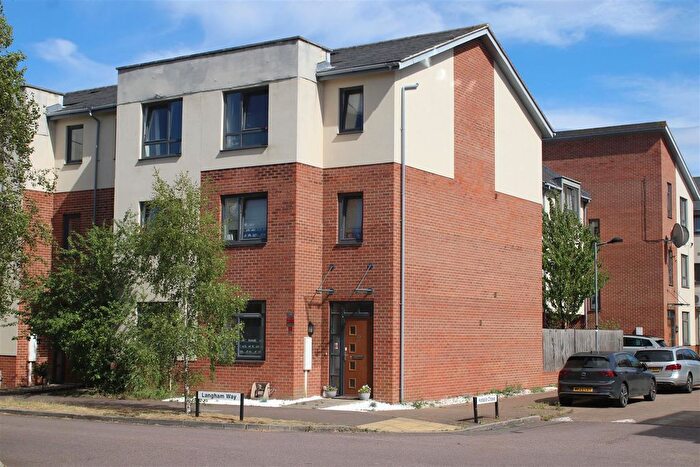 5 Bedroom Town House For Sale In Langham Way, Ashland, Milton Keynes, MK6