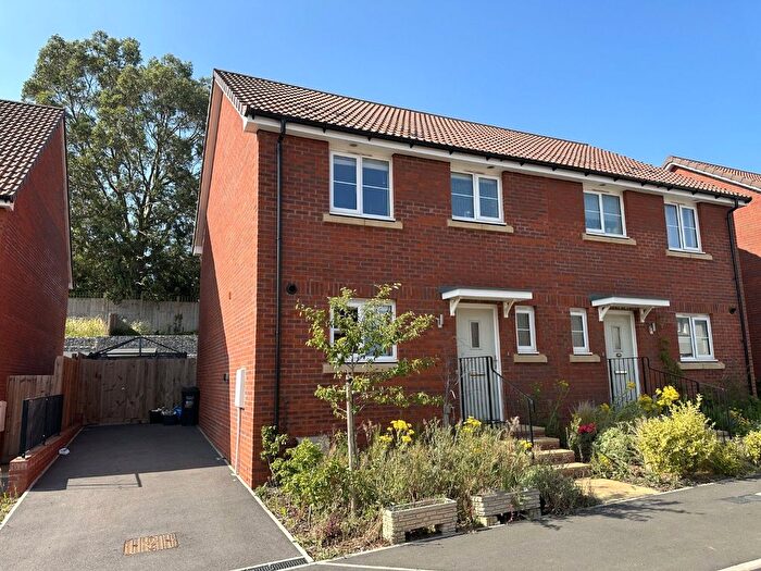 3 Bedroom Semi-Detached House To Rent In Merton Road, Rumwell, Taunton, TA4