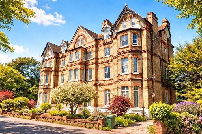 5 Bedroom Flat For Sale In - Sandgate Road, Folkestone, CT20