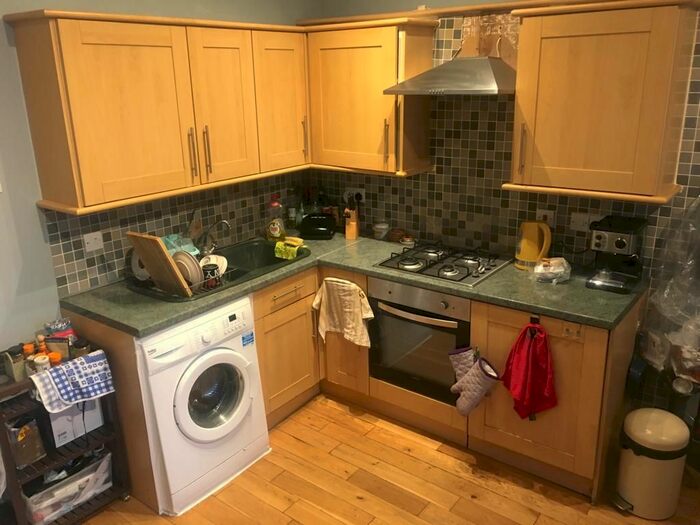 1 Bedroom Flat To Rent In Streatham High Road, Streatham, SW16