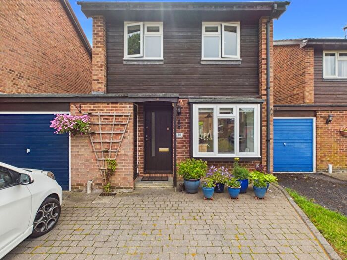 3 Bedroom Detached House For Sale In Ruscombe Gardens, Datchet, Berkshire, SL3