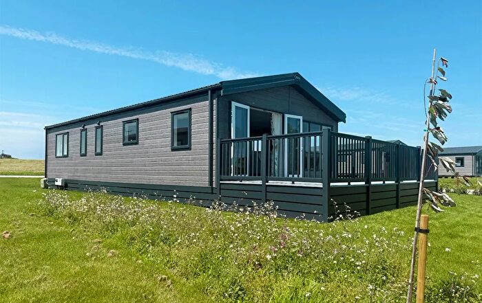 4 Bedroom Park Home For Sale In Padstow, PL28