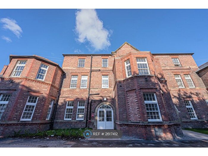 1 Bedroom Flat To Rent In Lluesty Gardens, Holywell, CH8