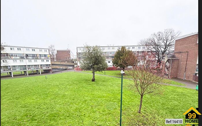 3 Bedroom Maisonette To Rent In Stancliffe House, Sutton, United Kingdom, SM1