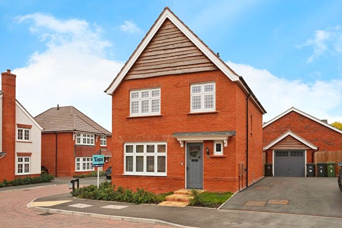 3 Bedroom Detached House For Sale In Mill Meadow, Rushwick, Worcester, Worcestershire, WR2