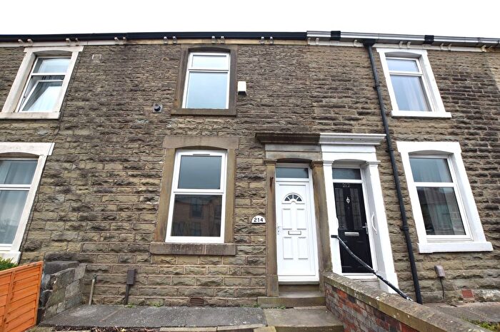 2 Bedroom Property To Rent In Whalley Road, Clayton Le Moors, BB5