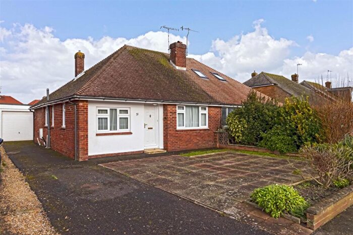 2 Bedroom Semi-Detached Bungalow For Sale In Ashwood Close, Worthing, BN11