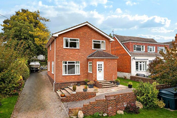 4 Bedroom Detached House For Sale In East Gomeldon Road, Gomeldon, SP4