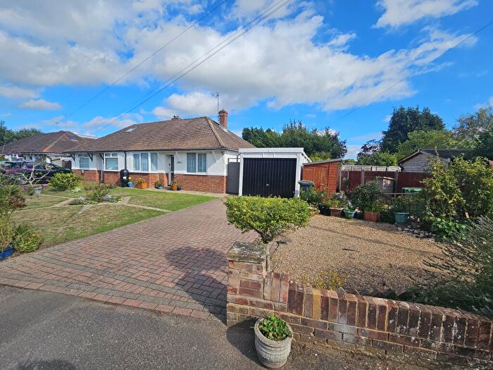 2 Bedroom Semi-Detached Bungalow To Rent In Greenways, Weavering, ME14