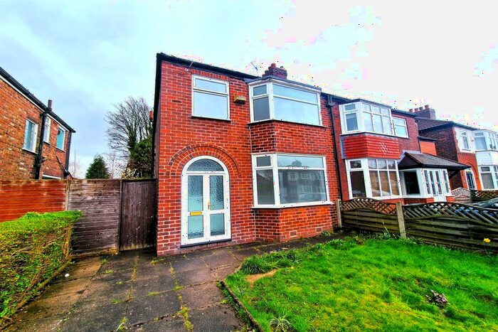 3 Bedroom Semi-Detached House To Rent In Appleton Road, Heaton Chapel, Stockport, SK4