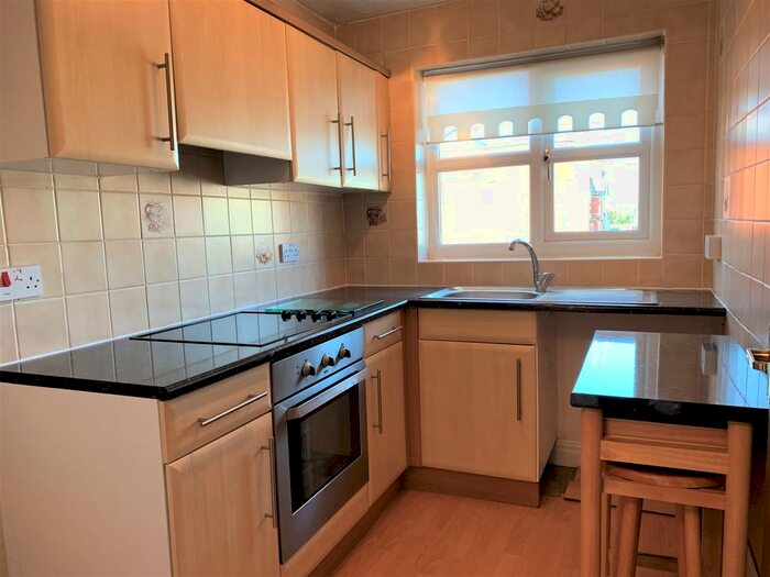 2 Bedroom Flat To Rent In St Annes Court, Blackpool, FY4