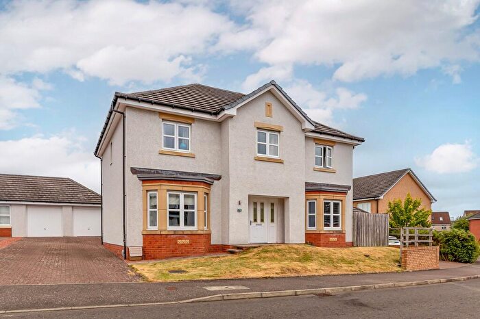 5 Bedroom Detached House For Sale In Raeswood Crescent, Crookston, Glasgow, G53