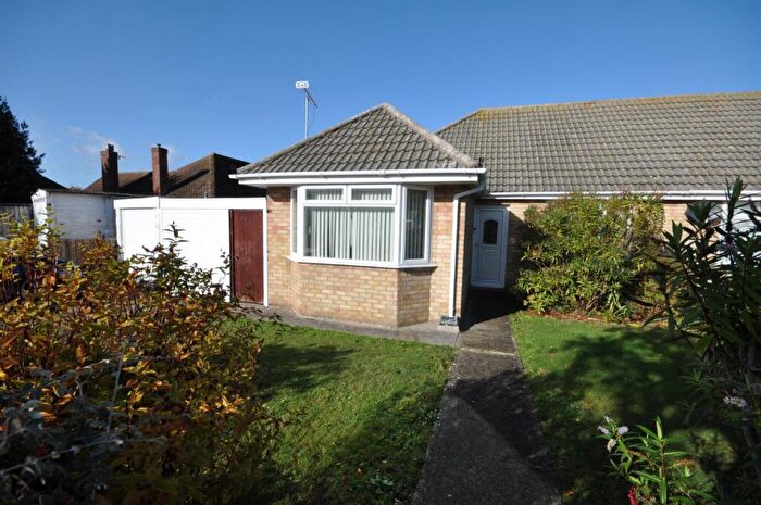 3 Bedroom Semi-Detached Bungalow For Sale In Temple Close, Frinton-on-sea, CO13