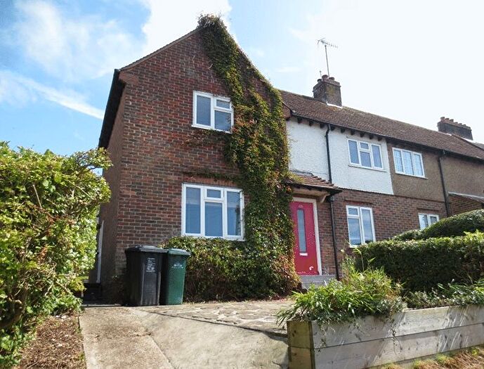 6 Bedroom Semi-Detached House To Rent In Hillside, Brighton, BN2