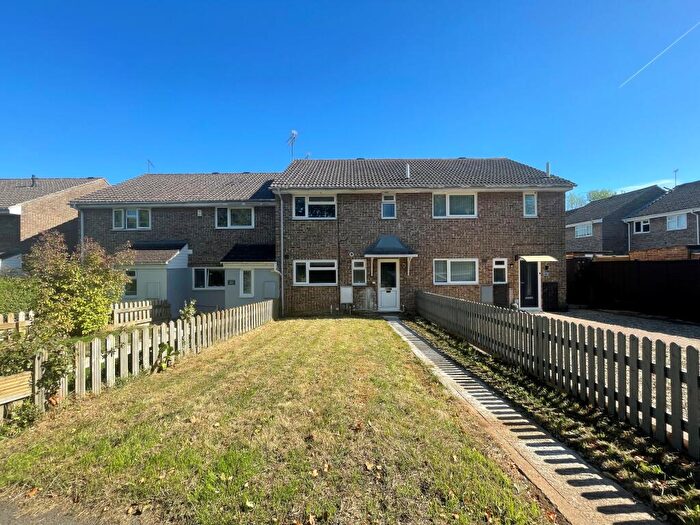 3 Bedroom House To Rent In Hallam Moor, Swindon, SN3