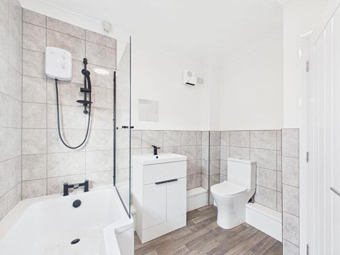 2 Bedroom Detached Bungalow For Sale In North Street, Stanground, PE2