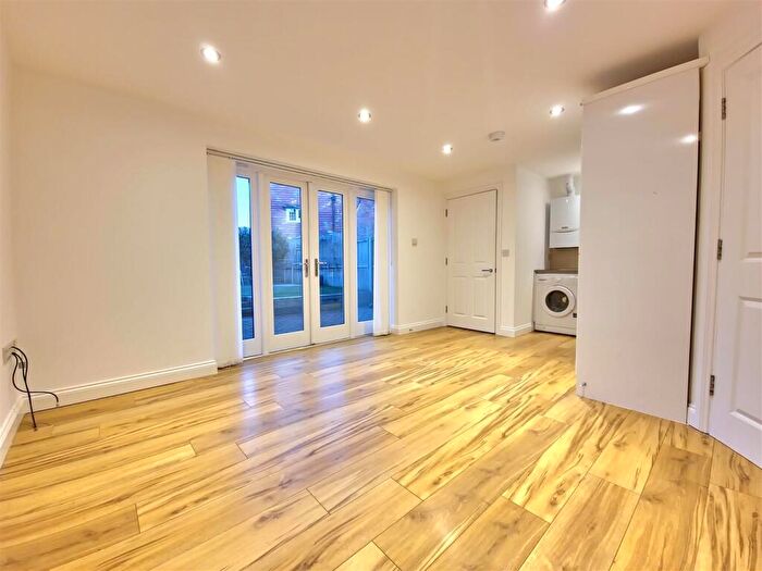 1 Bedroom Apartment For Sale In Saddleton Road, Whitstable, CT5