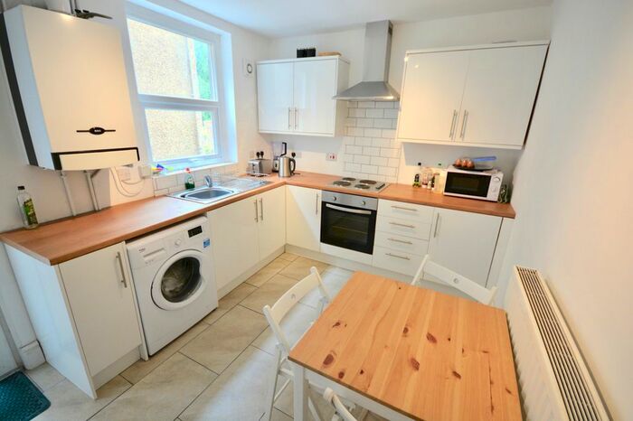 4 Bedroom Property To Rent In Lewis Street, St Thomas, Swansea SA1