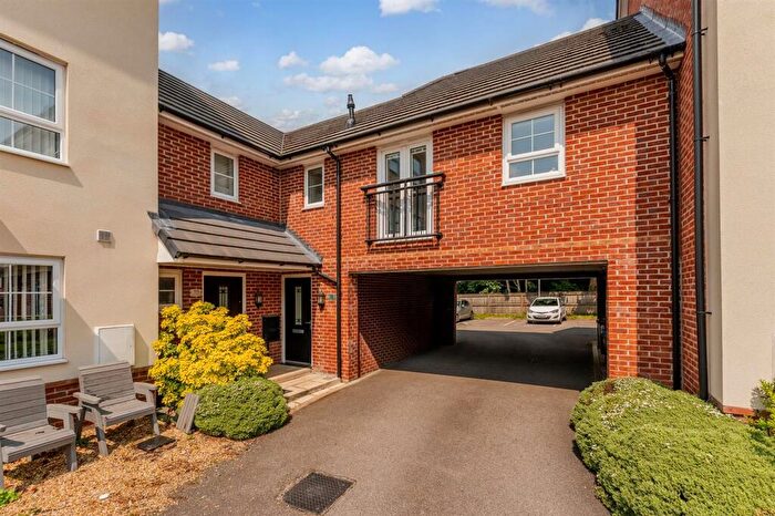 1 Bedroom Apartment For Sale In Jubilee Crescent, Winnington, CW8