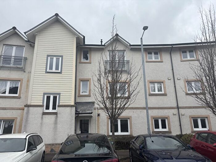 2 Bedroom Flat To Rent In Chandlers Court, Stirling, FK8