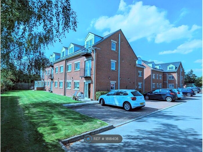 2 Bedroom Flat To Rent In The Gateway, Leeds, LS26